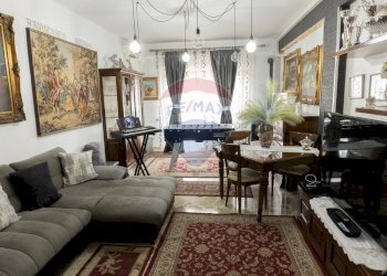 Sala da pranzo - Quadrilocale VIA SAN MARCO
 
47, Santa Flavia - foto 1