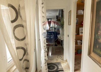 Hall / corridoio - Quadrilocale VIA SAN MARCO
 
47, Santa Flavia - foto 7