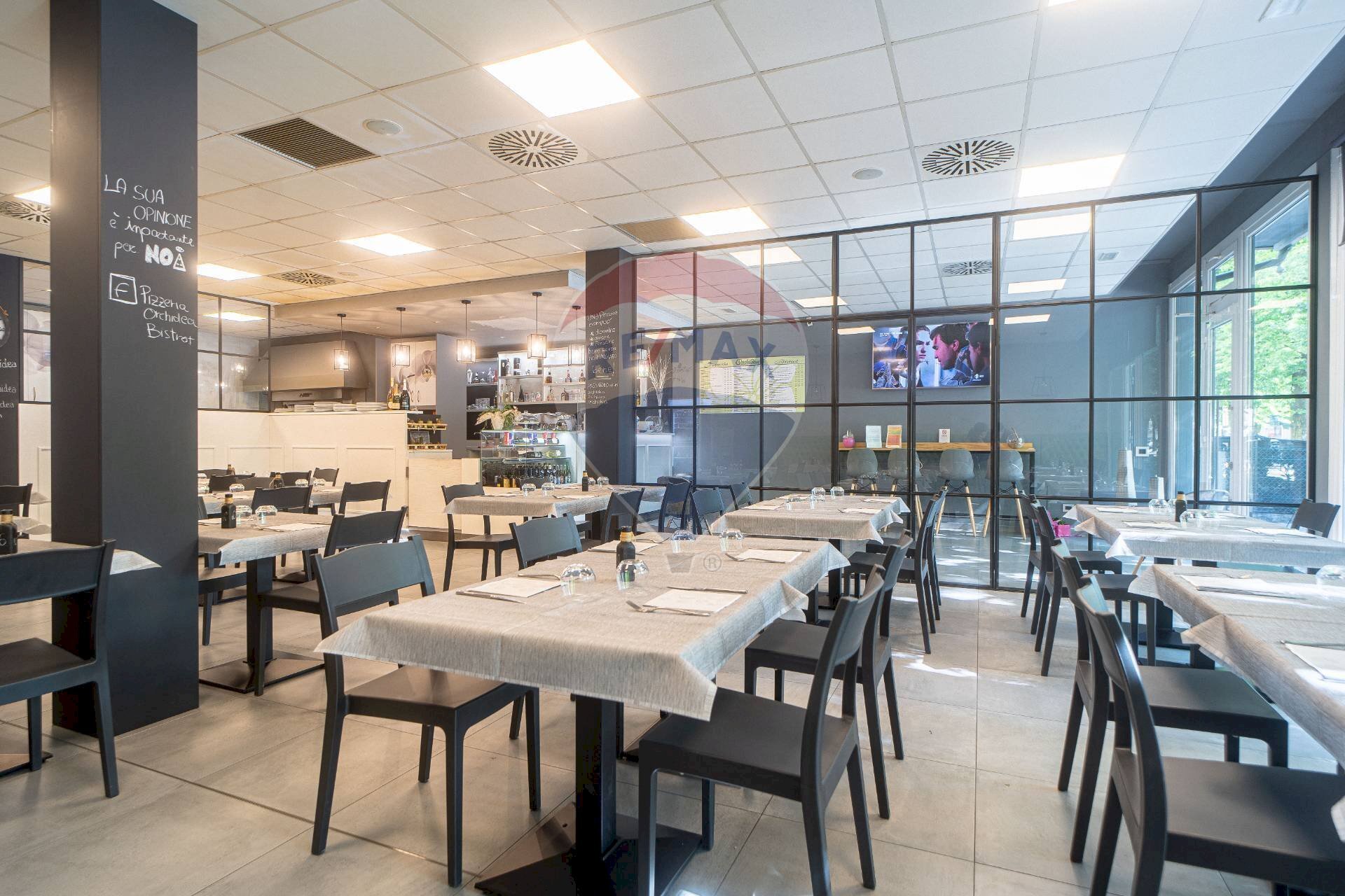 sala pranzo - Commercial Premises Aldice Cervi
 
26/27, Gattatico - photo 1