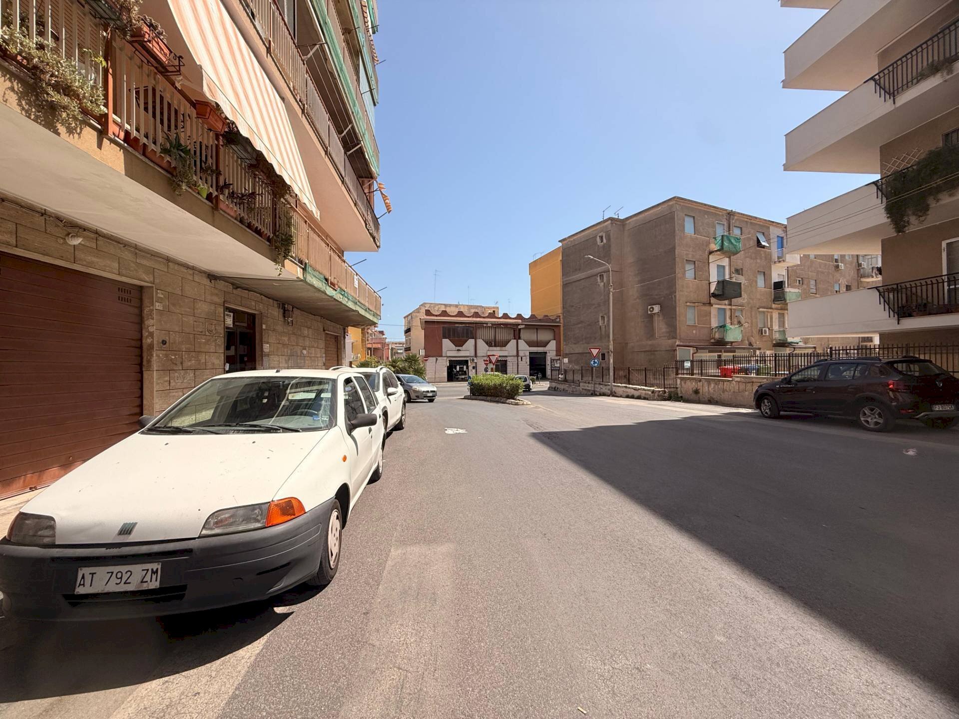 Foto 2 - Box Via Sofio Ferrero, Siracusa - photo 2