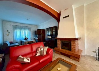 Salone - Villa via Maira, 11, Carmagnola - foto 13