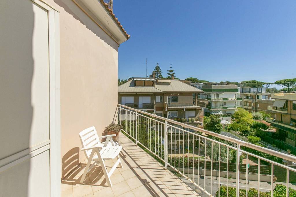 Balcone - Quadrilocale via Ninfa, 7, Anzio - foto 1