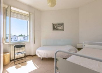 Camera da letto - Four-room apartment via Ninfa, 7, Anzio - photo 25