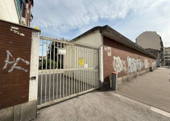 Ingresso - Box via Salassa, 20, Torino - foto 2