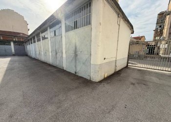 Cortile interno - Box via Salassa, 20, Torino - foto 5