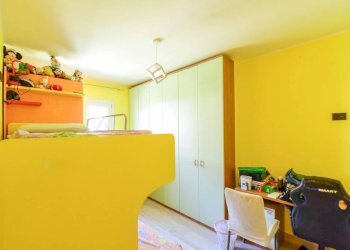 Camera da letto - Quadrilocale via Fiume, 26, Ponte Lambro - foto 18