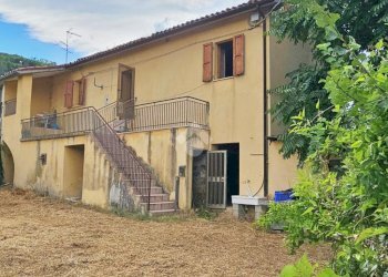 Casa semi indipendente Via capanne, Tavoleto - foto 1