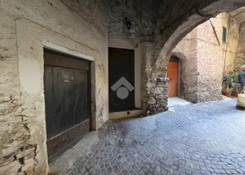 One-room apartment Vico Lombardi, Taggia - photo 9