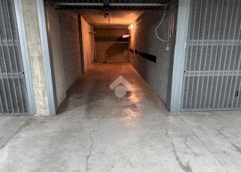 Box Via Giovanni Battista Sammartini, Milano - foto 2