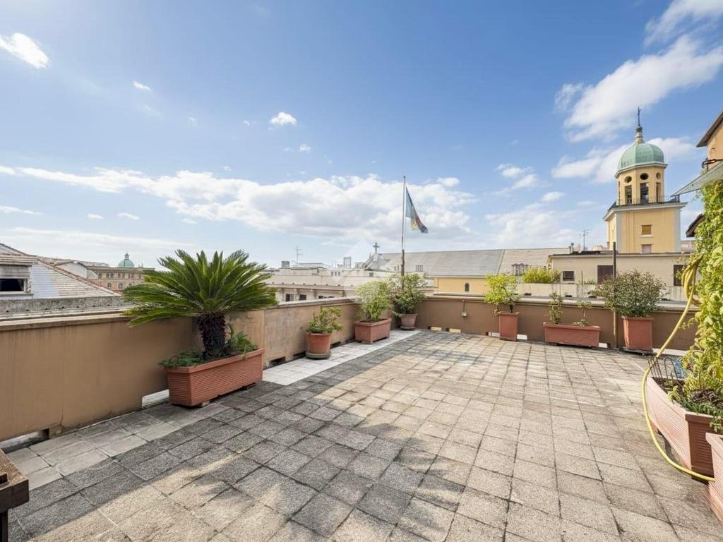 Attic Via G.B d'Albertis, Genova (neighborhood San Fruttuoso) - photo 1