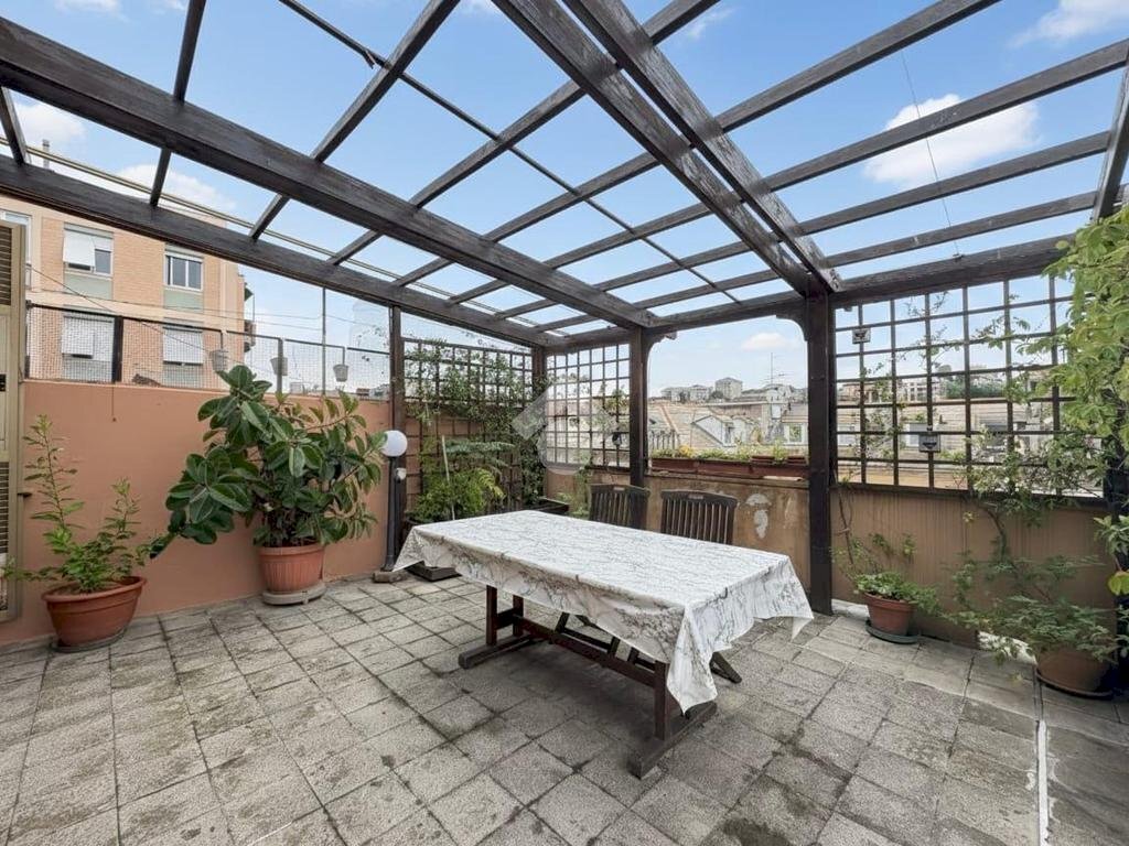 Attic Via G.B d'Albertis, Genova (neighborhood San Fruttuoso) - photo 3