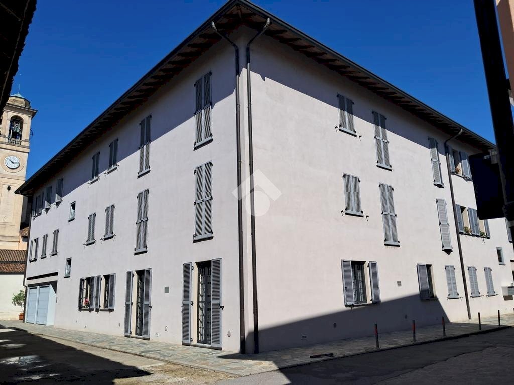 Trilocale Via Martiri d'Ungheria, Binasco - foto 1