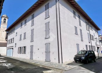 Three-room apartment Via Martiri d'Ungheria, Binasco - photo 20