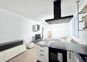 Three-room apartment Via Martiri d'Ungheria, Binasco - photo 4