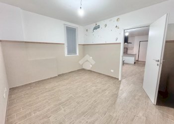 Three-room apartment Via Martiri d'Ungheria, Binasco - photo 7