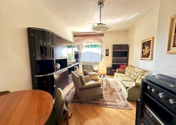 Sala da pranzo - Appartamento Via Europa
 
35, Casoria - foto 1