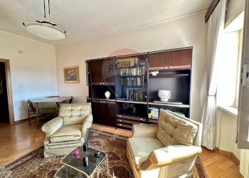 Sala da pranzo - Appartamento Via Europa
 
35, Casoria - foto 5