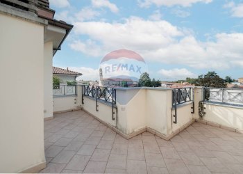 Terrazza - Trilocale Via Della Liberazione
 
3, Cambiago - foto 5