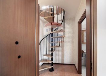 Scale - Trilocale Via Della Liberazione
 
3, Cambiago - foto 18