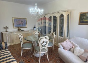 Sala da pranzo - Casa indipendente Via G. Marconi
 
30-32, Nicolosi - foto 18