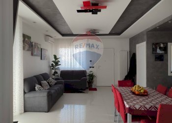 Sala da pranzo - Casa semi indipendente via Serra Belvedere
 
20, Misterbianco - foto 5