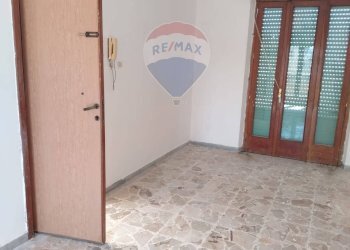 Stanza vuota - Trilocale Via Giosuè Carducci
 
28, Gela - foto 6