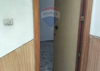 Hall / corridoio - Trilocale Via Giosuè Carducci
 
28, Gela - foto 7