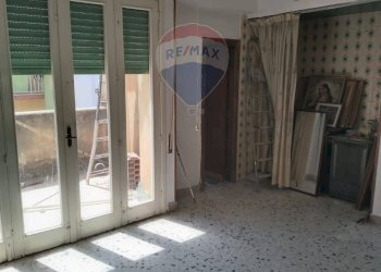 Stanza vuota - Trilocale Via Giosuè Carducci
 
28, Gela - foto 14