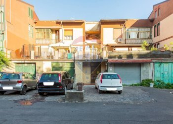 Edificio all\'aperto - Attico Via Pulei
 
39, Mascalucia - foto 3