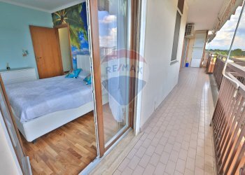 Balcone - Trilocale via Pietro Nenni
 
4/8, Bollate - foto 15