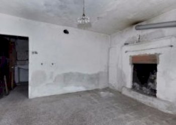 Porzione di casa Via Cavour, 139, Bagnolo Piemonte - foto 8