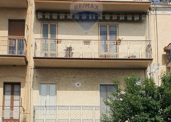 Edificio all\'aperto - Trilocale VIALE PRINCIPE UMBERTO
 
48, Caltagirone - foto 1