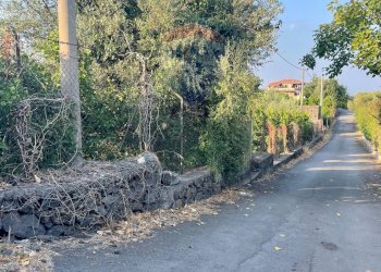 Vista dell\'acqua - Terreno agricolo Via Colomba
 
34, Acireale - foto 2