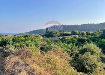 Vista delle montagne - Terreno agricolo Via Colomba
 
34, Acireale - foto 8