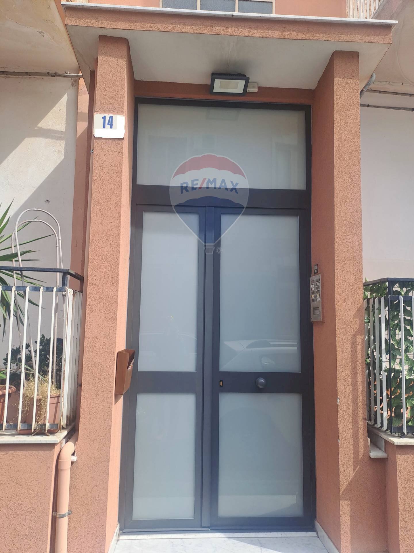 Edificio all\'aperto - Appartamento via Acitrezza
 
14 A, Catania - foto 1