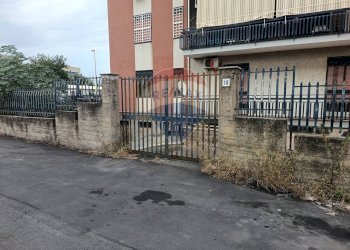 Edificio all\'aperto - Box Via E. Fermi
 
10, Catania - foto 1