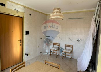 Sala da pranzo - Trilocale Via Sciale degli Zingari (Sciale degli Zingari)
 
19, Manfredonia - foto 2