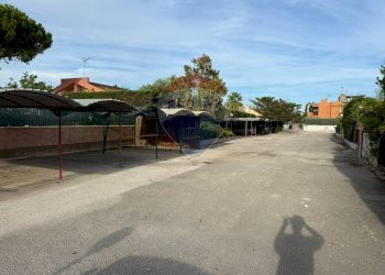 Edificio all\'aperto - Trilocale Via Sciale degli Zingari (Sciale degli Zingari)
 
19, Manfredonia - foto 32