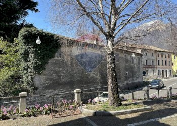 Edificio all\'aperto - Villa Viale Roma
 
3/4, Ponte nelle Alpi - foto 30