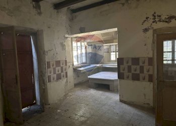 Stanza vuota - Villa Viale Roma
 
3/4, Ponte nelle Alpi - foto 40