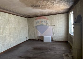 Stanza vuota - Villa Viale Roma
 
3/4, Ponte nelle Alpi - foto 42