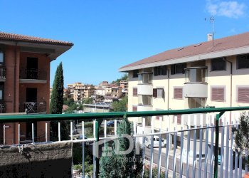 Foto 12 - Trilocale VIale Tivoli
 
85, Palombara Sabina - foto 12