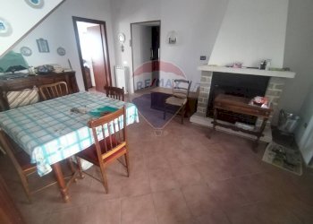 Sala da pranzo - Casa indipendente Pontelandolfo - foto 12