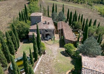 Foto 2 - Rustic Case sparse
 
34, Gaiole in Chianti - photo 2