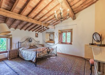 Foto 23 - Rustic Case sparse
 
34, Gaiole in Chianti - photo 23