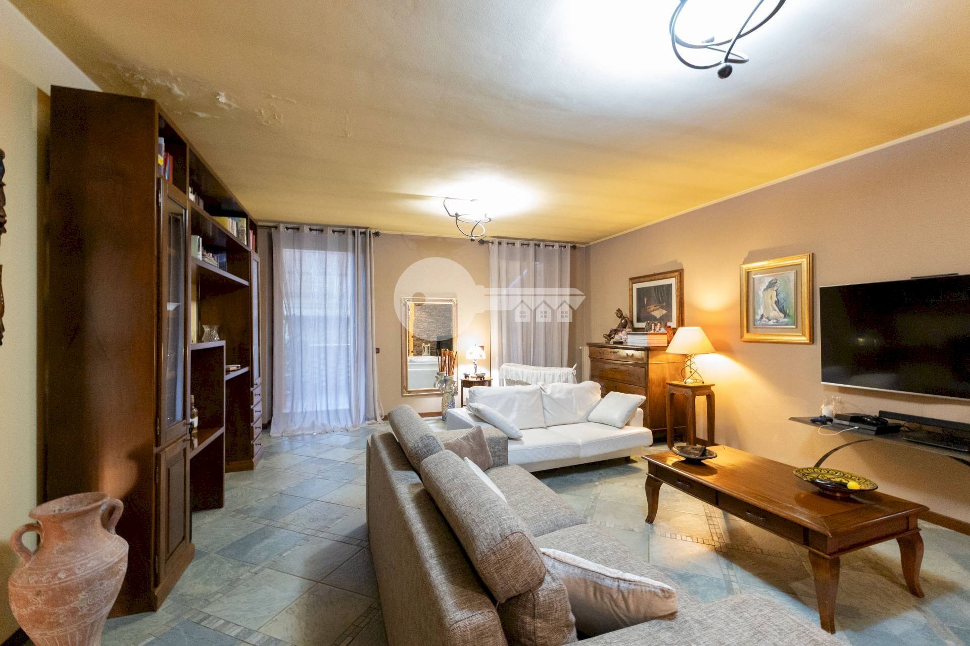 Foto 1 - Apartment Via San Pietro
 
3, Persico Dosimo - photo 1