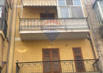 Edificio all\'aperto - Four-room apartment Via San Francesco D'Assisi
 
36, Bagheria - photo 26