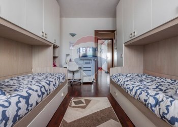 Camera / camera da letto - Trilocale Via Sabotino
 
32/A, Tradate - foto 13