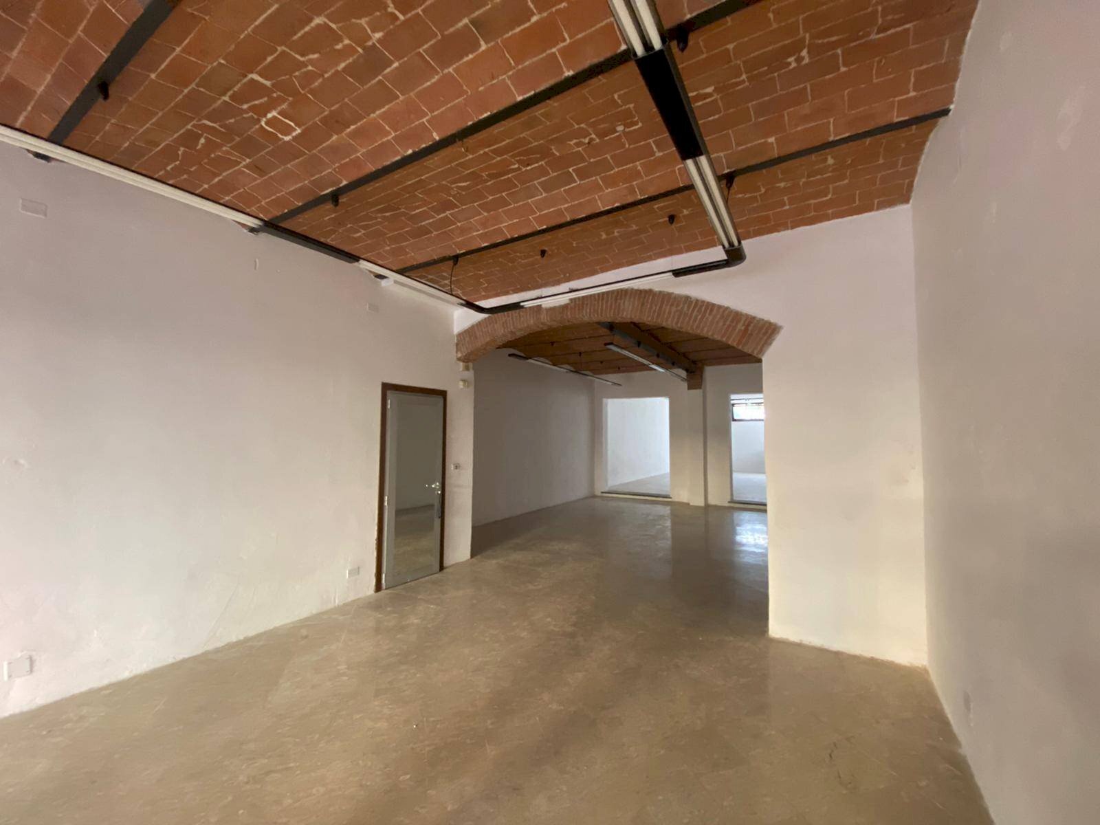 Foto 3 - Commercial Premises corso giacomo matteotti, Cascina - photo 3