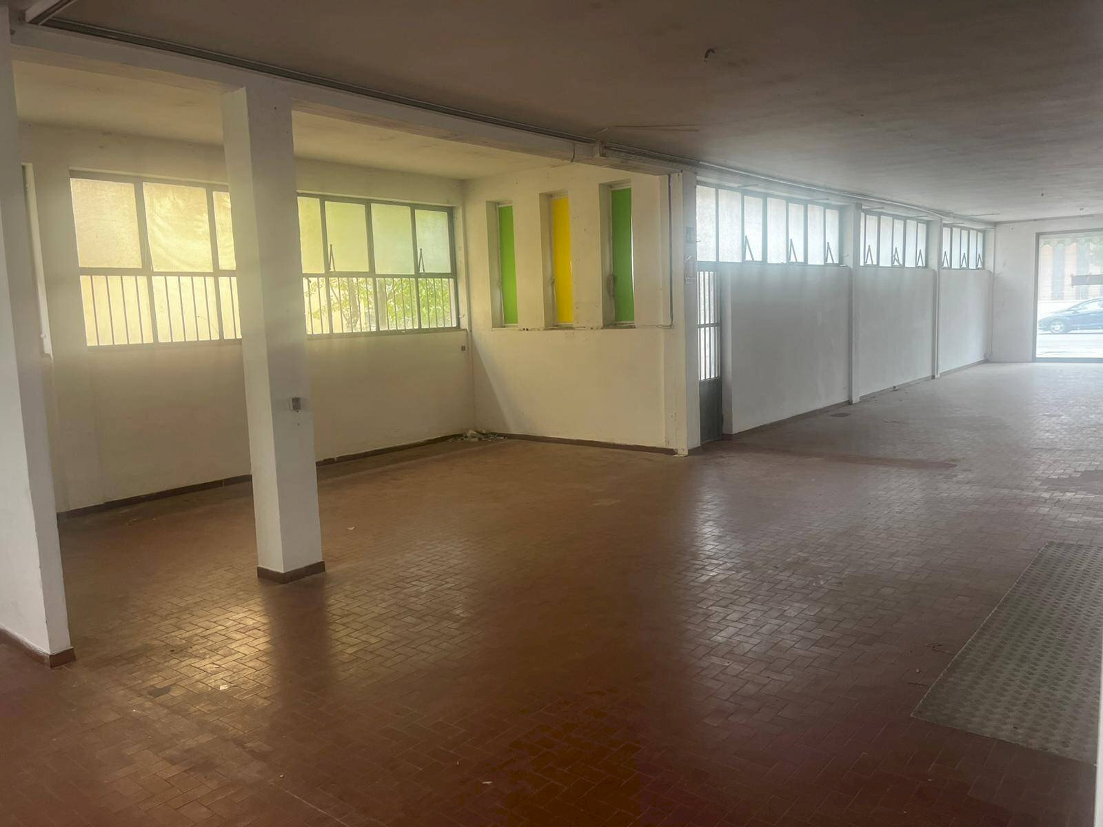 Foto 2 - Commercial Premises via nazario sauro, Cascina - photo 2